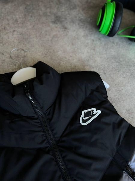 Мужская жилетка Nike без капюшона из плащевки серая с черным Безрукавка Найк демисезонная Моло-5TN фото