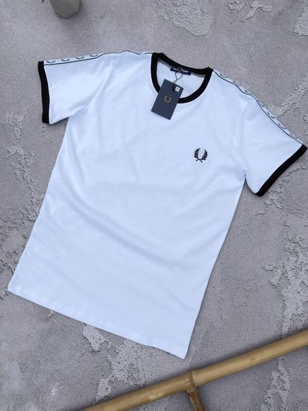 Чоловіча&nbsp;футболка Fred Perry біла з лампасами Фред Перрі Хар-657 фото