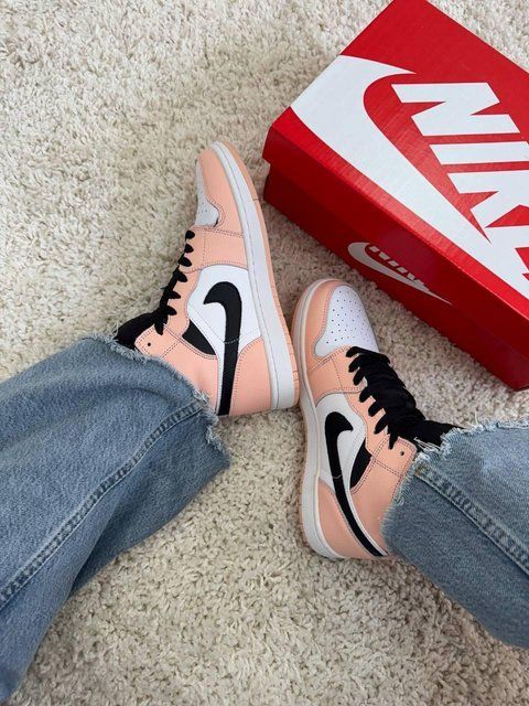 Женские кроссовки Nike Air Jordan 1 розовые Найк Джордан кожаные Arm-J_0044 фото