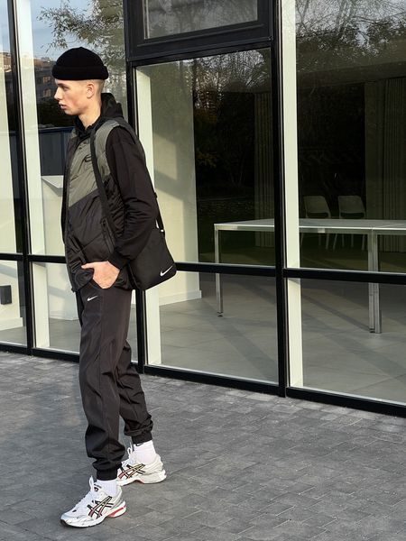 Чоловічий спортивний костюм Nike з плащової тканини хакі Комплект Найк Жилетка Штани Барсетка Intr-1620133371 фото