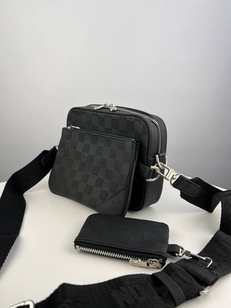 Чоловіча сумка крос-боді Louis Vuitton 3в1 з ключницею чорна Сумка Луї Віттон Cap-153 фото