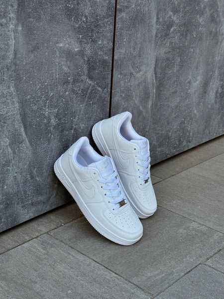 Женские кроссовки Nike Air Force Low кожаные белые Найк Аир Форс весенние Arm-NAF1 (коп2) фото