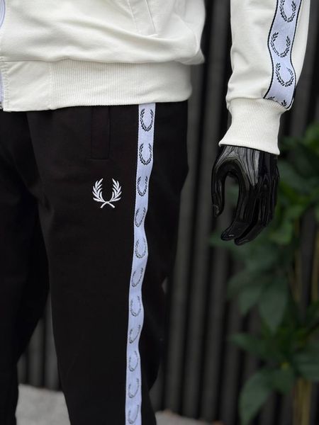 Чоловічий костюм Fred Perry з лампасами молочний Комплект Фред Перрі Кофта Штани Хар-525 фото