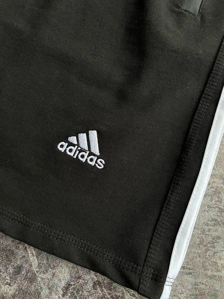 Чоловічі спортивні шорти Adidas чорні зі смугами Адідас Мой-56/Хар-840 (коп6) фото