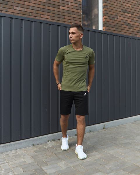 Мужской летний костюм Adidas Футболка Шорты хаки с черным комплект Адидас Intr-8797257875 фото