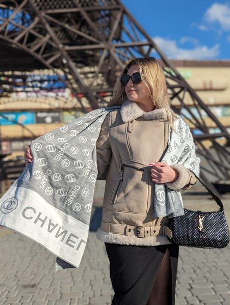 Жіночий шарф Сhanel двосторонній біло-сірий Палантин Гуччі 70х180 Any-20398-2 фото