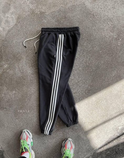 Чоловічі спортивні штани з лампасами темно-сірі Smm-pant2 фото