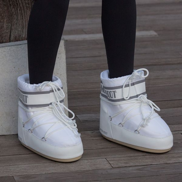 Женские зимние дутики Moon Boot белые In-3028 фото