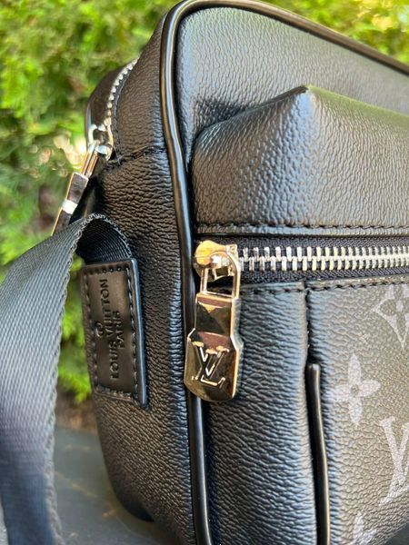 Мужская сумка через плечо Louis Vuitton черная Сумка кожаная Луи Виттон Cap-116 фото