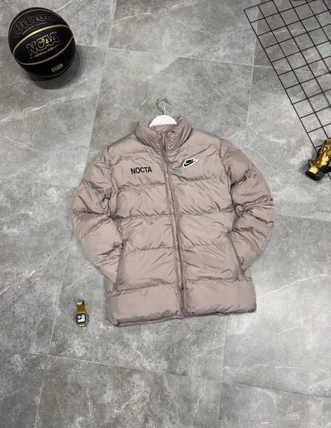 Чоловіча зимова куртка Nike Nocta бежева Пуховик Найк Нокта без капюшона Моло-34701 фото