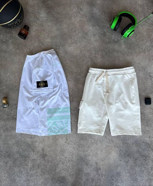 Мужской летний костюм Футболка Шорты Stone Island белый с патчем Стон Айленд Моло-67-12 фото