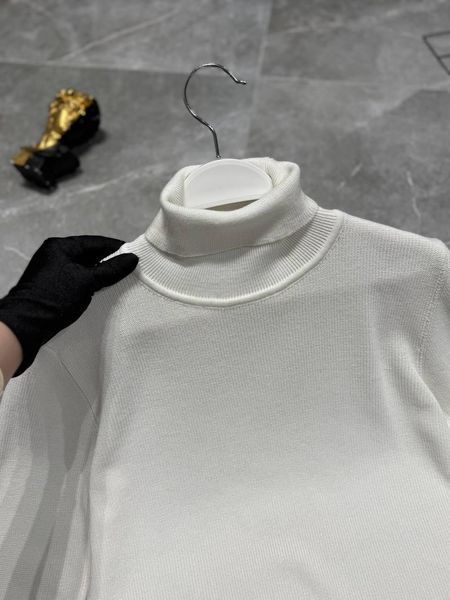 Мужской зимний гольф Stone Island с патчем под горло белый Свитер Стон Айленд Моло-900-403 фото