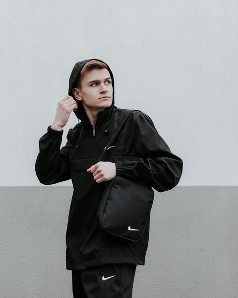 Мужской спортивный костюм Nike из плащевки черный Комплект Найк Анорак Штаны Барсетка Intr-1586873487 фото