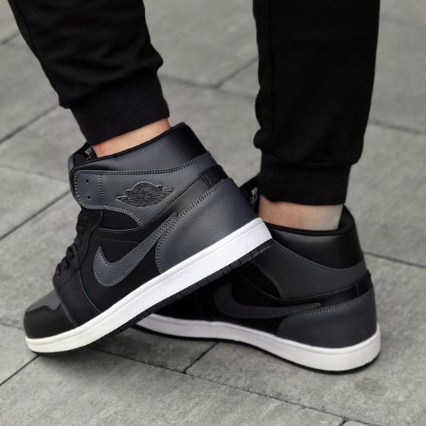 Мужские зимние кроссовки Nike Air Jordan 1 черные с серым Найк Джордан кожаные Arm-A831 фото
