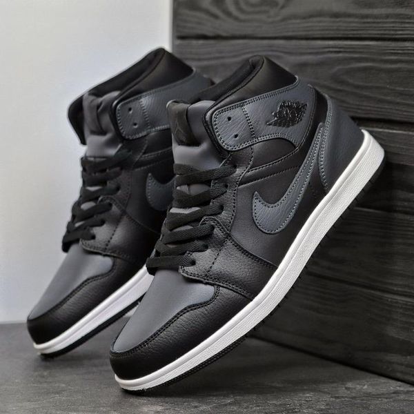 Мужские зимние кроссовки Nike Air Jordan 1 черные с серым Найк Джордан кожаные Arm-A831 фото