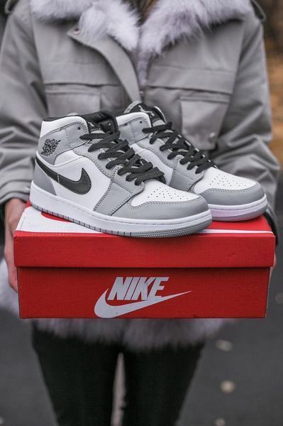 Чоловічі кросівки Nike Air Jordan сірі Найк Джордан шкіряні Arm-A064 фото