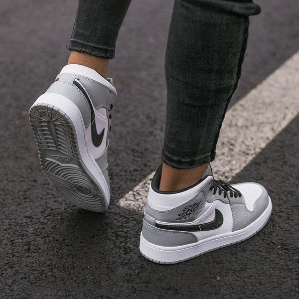 Чоловічі кросівки Nike Air Jordan сірі Найк Джордан шкіряні Arm-A064 фото
