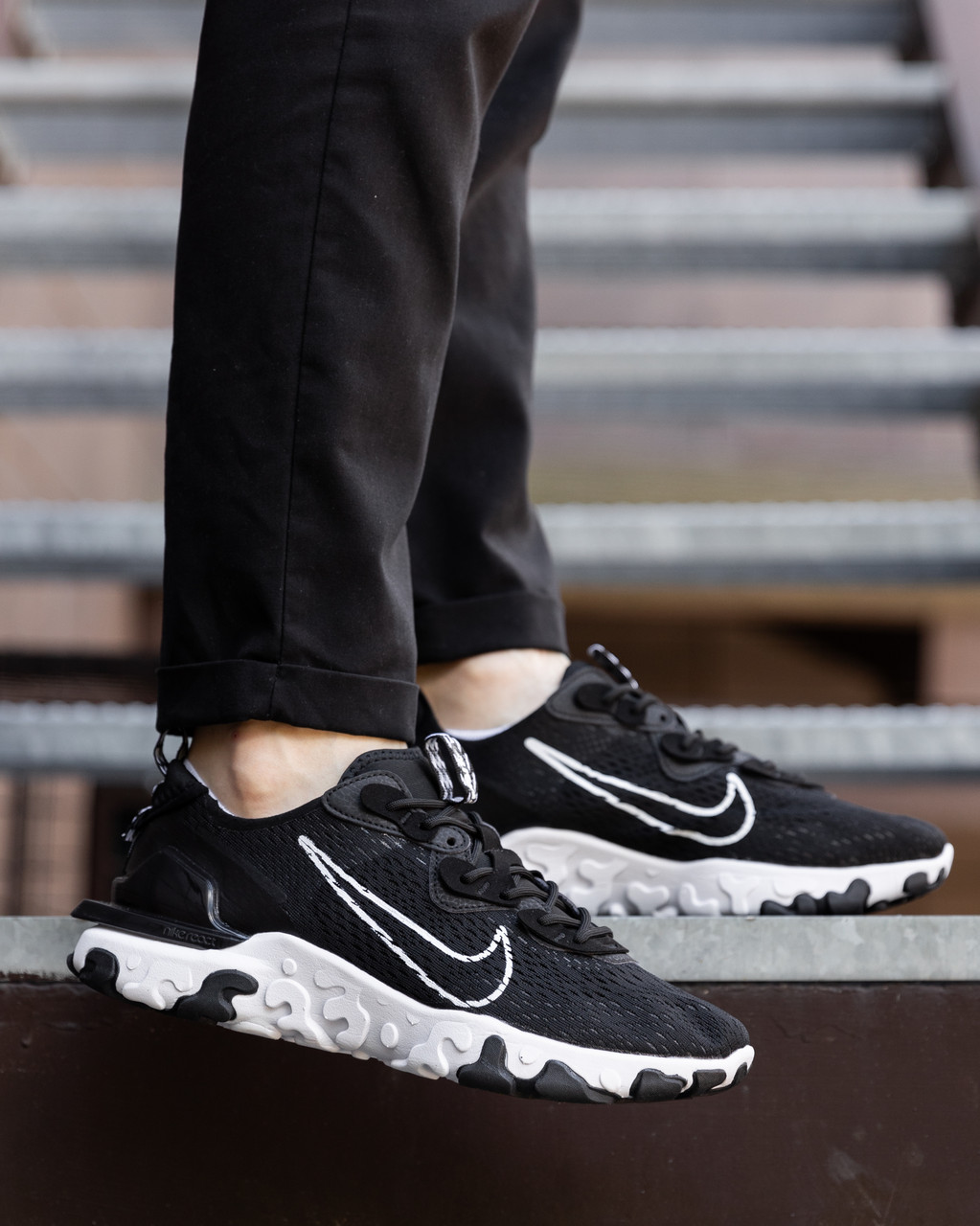 Чоловічі кросівки Nike React Vision чорні