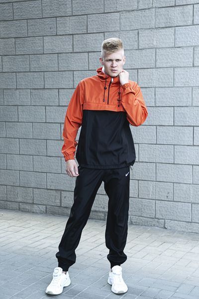 Мужской спортивный костюм Nike из плащевки черный с оранжевым Комплект Найк Анорак Штаны Барсетка Intr-1586873794 фото