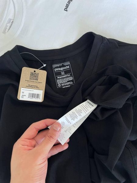 Футболка чоловіча Patagonia біла бавовняна Патагонія з принтом Гла-69 фото