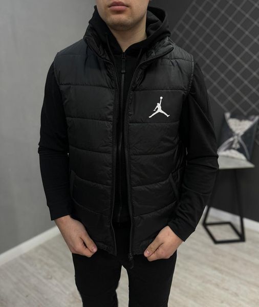 Чоловіча жилетка Jordan без капюшона з плащівки чорна Безрукавка Джордан весняна осіння Rap-RD259 фото