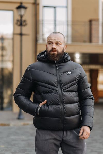 Чоловіча зимова куртка Nike чорна Пуховик Найк з капюшоном Bre-A0095 фото