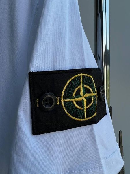 Мужской летний костюм Футболка Шорты Stone Island черно-белый с патчем Стон Айленд Моло-67-14 фото