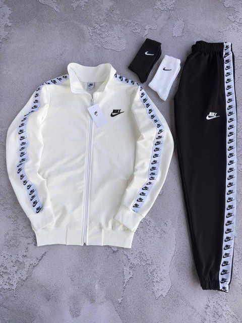 Мужской спортивный костюм Nike с лампасами молочный Комплект Найк без капюшона Хар-738 фото