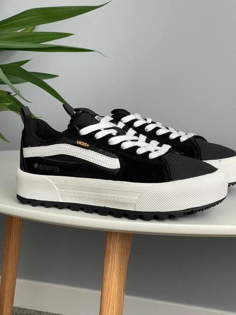 Женские кроссовки Vans old skool mte 1 на GORE-TEX черно-белые Arm-B202-3 фото
