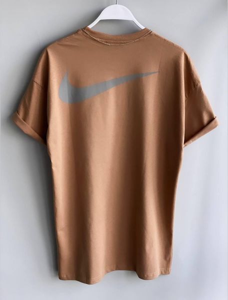 Чоловіча оверсайз футболка Nike коричнева Найк з рефлективним лого Моло-4087 фото