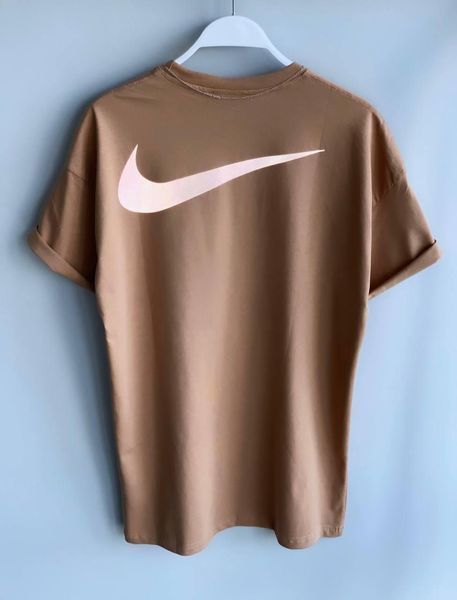 Чоловіча оверсайз футболка Nike коричнева Найк з рефлективним лого Моло-4087 фото
