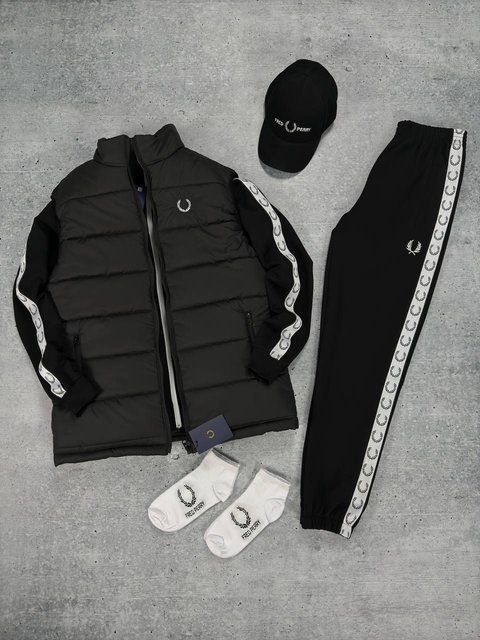 Мужской костюм Fred Perry с лампасами черный Комплект Фред Перри Жилетка Кепка Хар-557 фото