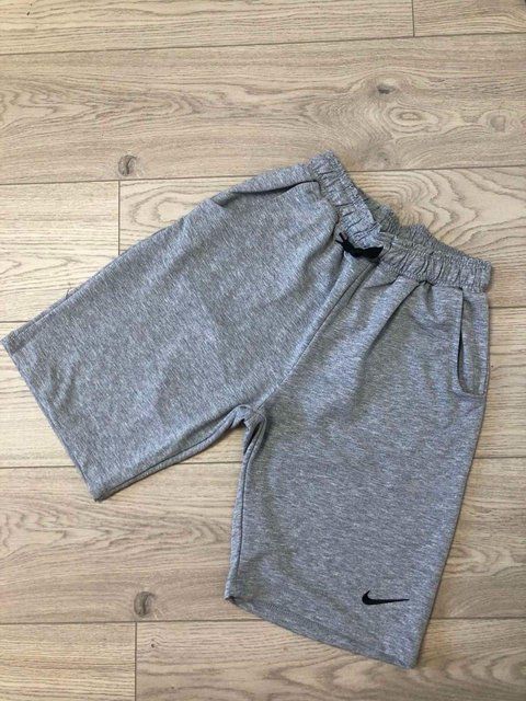 Мужские спортивные шорты Nike серые трикотажные Найк Univ-000402 фото