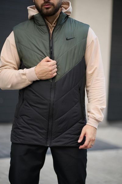 Мужская жилетка Nike без капюшона черная с хаки Безрукавка Найк весенняя осенняя Intr-1620129060 фото