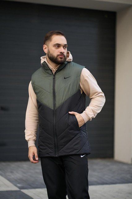 Мужская жилетка Nike без капюшона черная с хаки Безрукавка Найк весенняя осенняя Intr-1620129060 фото