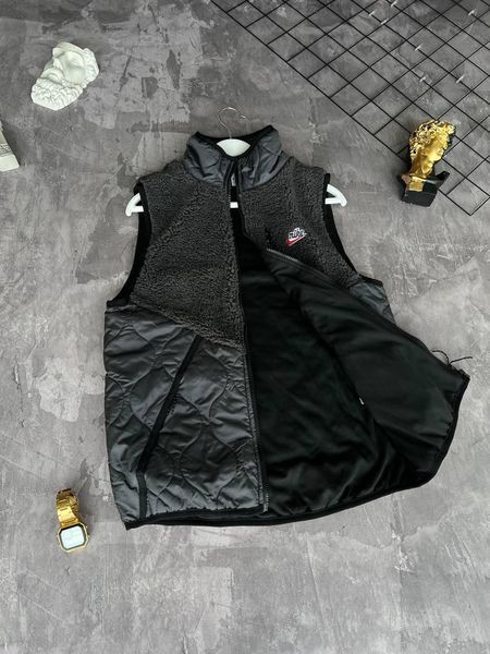 Мужская жилетка Nike без капюшона серая Безрукавка Найк весенняя Моло-NS3 фото