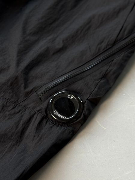 Чоловічі шорти C.P. Company Nylon чорні з лінзою Бриджі Сіпі Компані з нейлону Slav-art9601 фото