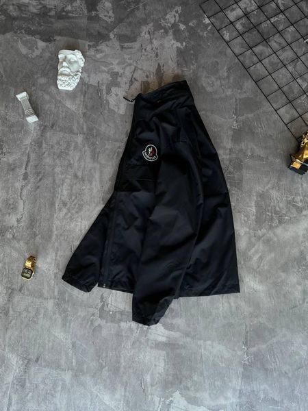 Мужская ветровка Moncler с капюшоном черная Куртка Монклер из плащевки демисезонная Моло-MNC-1 фото