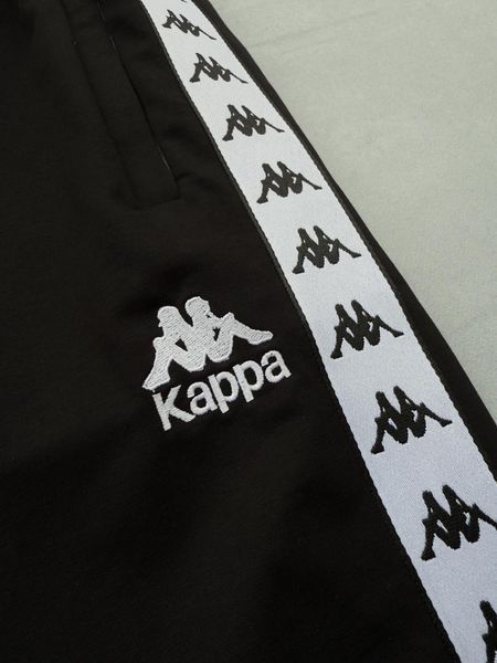 Мужской спортивный костюм Kappa с лампасами черный Комплект Каппа Кофта на змейке Штаны Хар-629 фото