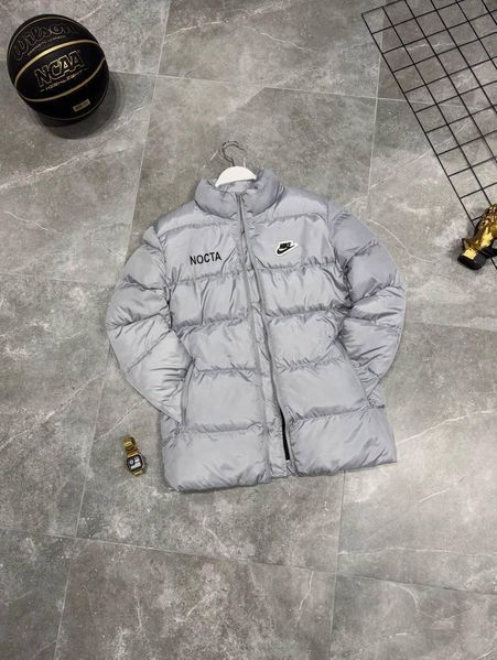 Чоловіча зимова куртка Nike Nocta сіра Пуховик Найк Нокта без капюшона Моло-34702 фото