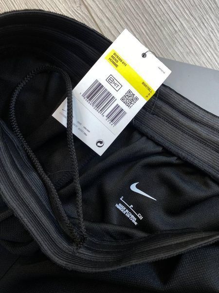 Мужские спортивные шорты Nike Big Swoosh белые Найк Биг Свуш Arm-Dr_39123 фото