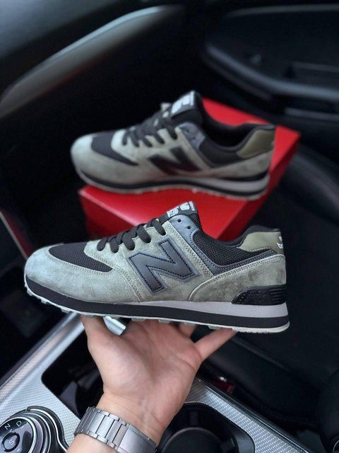 Чоловічі кросівки New Balance 574 замшеві хакі Arm-A574-41 фото