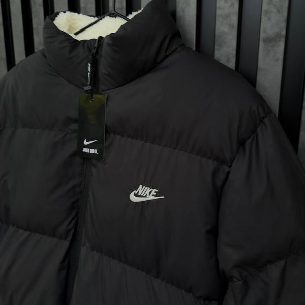 Чоловіча зимова двостороння куртка Nike Big Swoosh на хутрі чорна Пуховик Найк без капюшона Хар-485 2 фото