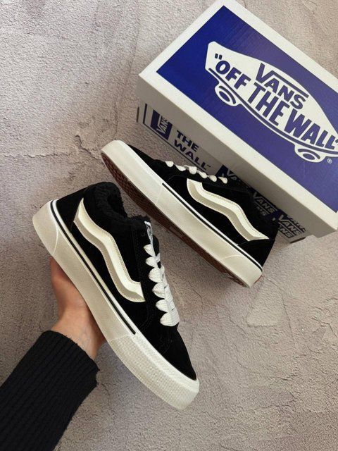 Мужские зимние кеды Vans Knu Skool черно-белые Ванс Кну Скул на меху замшевые Arm-1274 1 фото