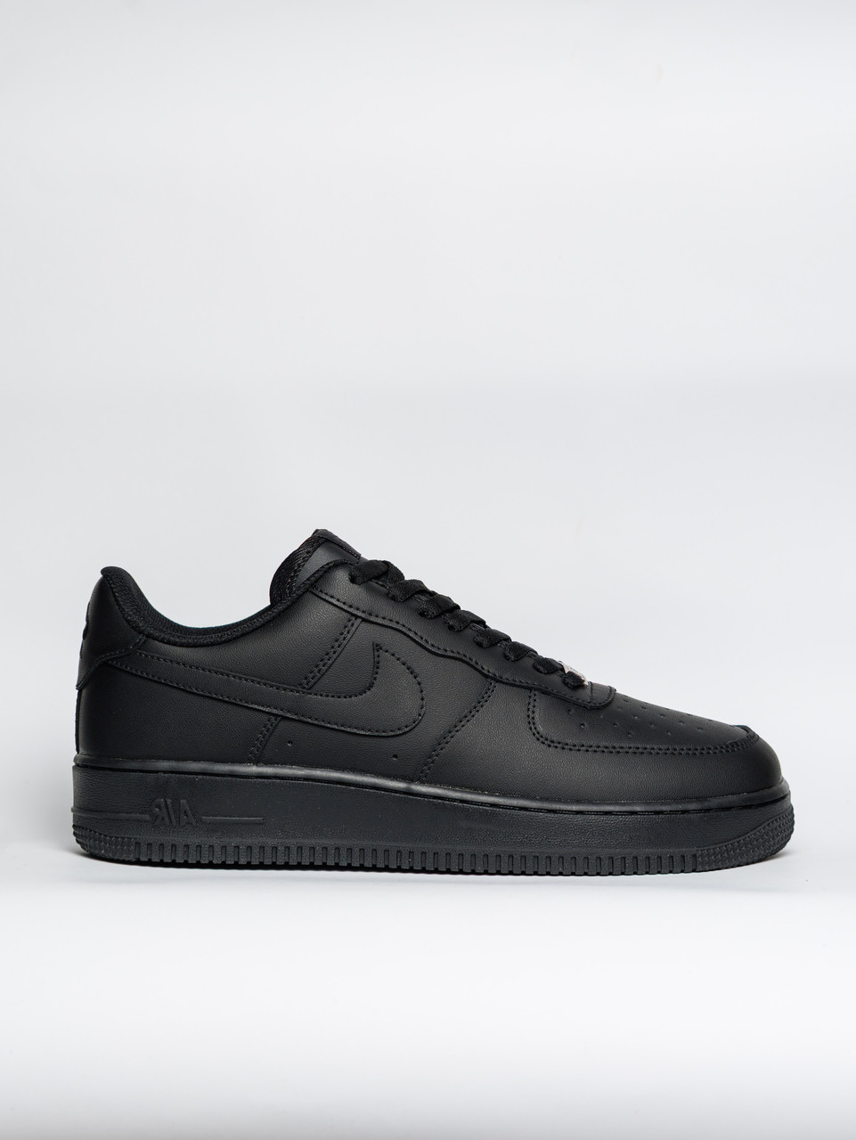 Мужские кроссовки Nike Air Force 1 Low ‘07 черные