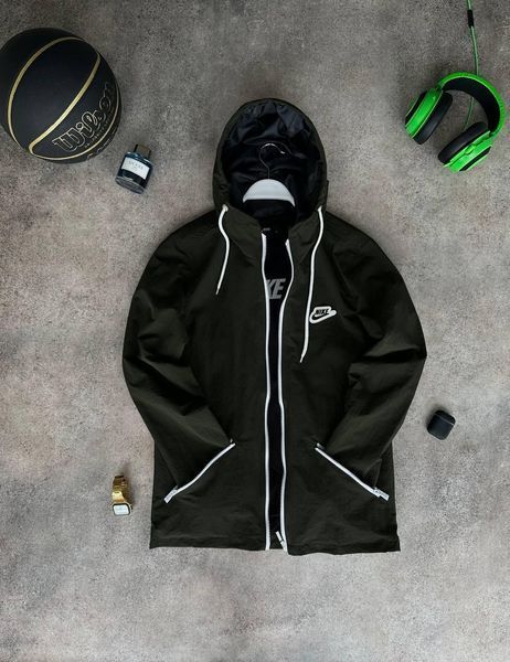 Чоловіча вітровка Nike чорна з білим Куртка Найк із плащової тканини Моло-TS28 фото