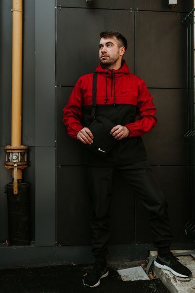 Чоловічий спортивний костюм Nike з плащової тканини чорний з червоним Комплект Найк Анорак Штани Барсетка Intr-1586951792 фото