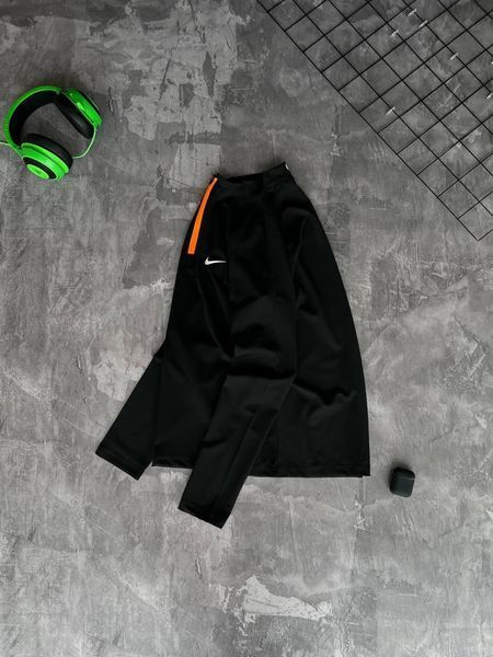 Чоловічий спортивний рашгард Nike на змійці чорний Кофта Найк для спорту Моло-GH403 фото