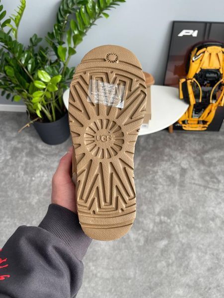 Жіночі зимові кросівки UGG Lowmel Sneaker бежеві Las-1918 фото