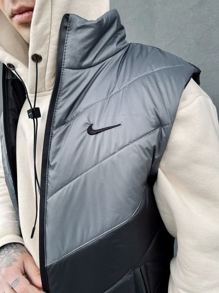 Чоловіча жилетка Nike без капюшона чорна з сірим Безрукавка Найк весняна осіння Intr-1620129172 фото